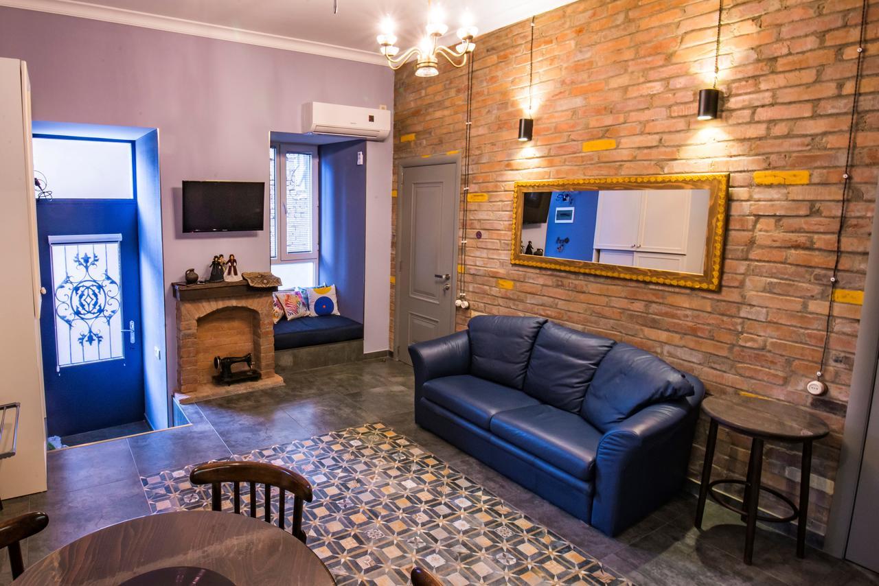 Sofia Apartment In Old Tbilisi Bagian luar foto
