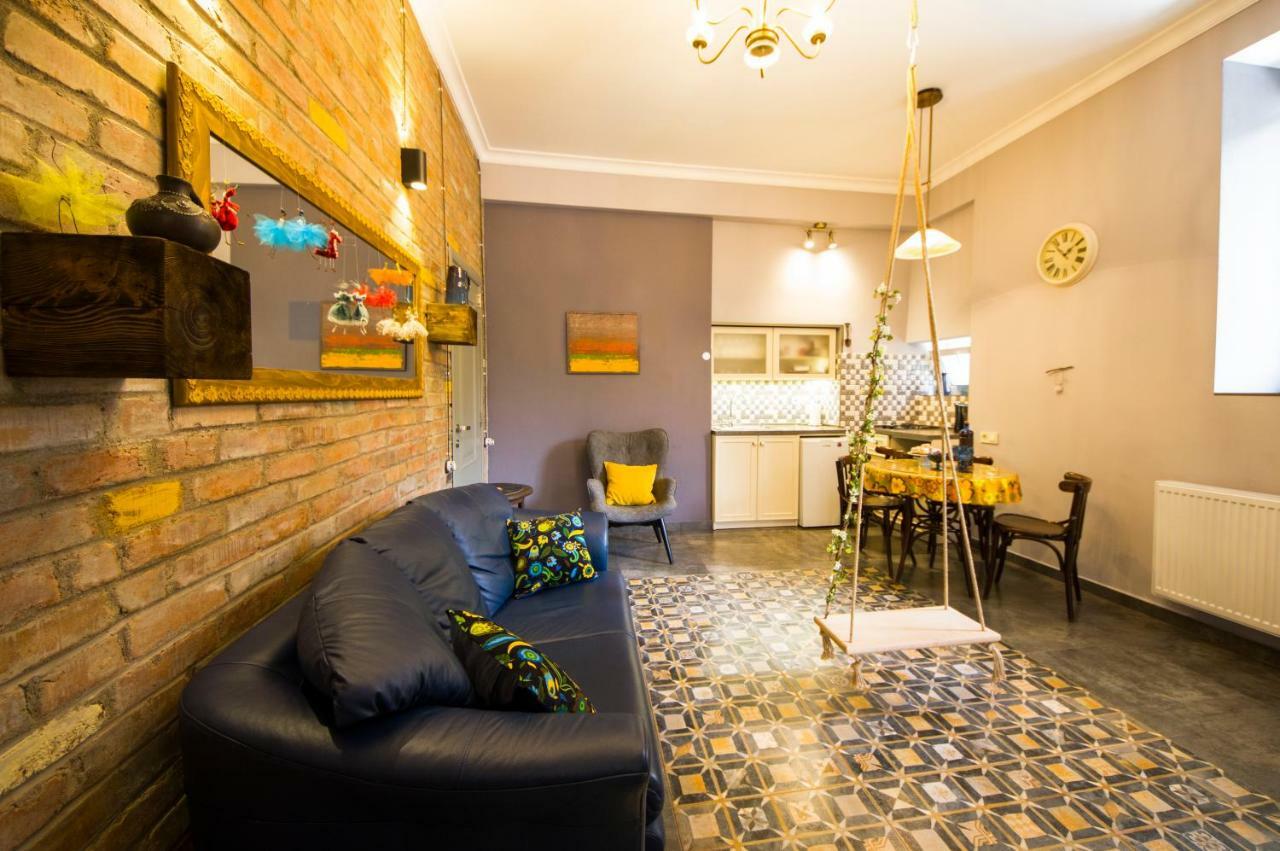Sofia Apartment In Old Tbilisi Bagian luar foto